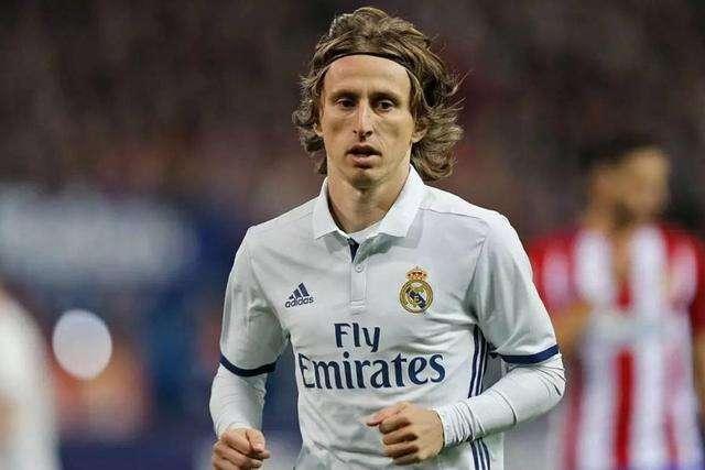 名记：帕利尼亚不会去韩国踢纽卡，热刺首秀可能是下周对拜仁