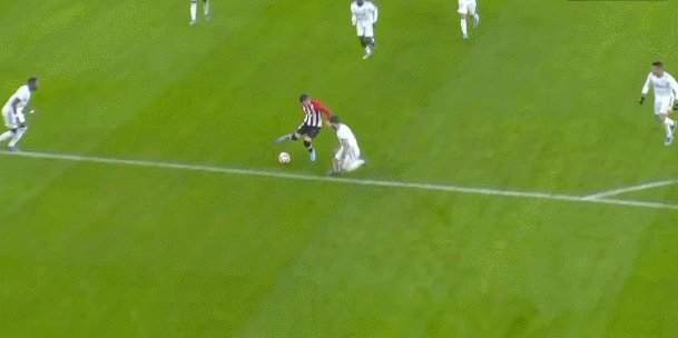 麻将后期别乱冲（麻将收官阶段切勿盲冲）